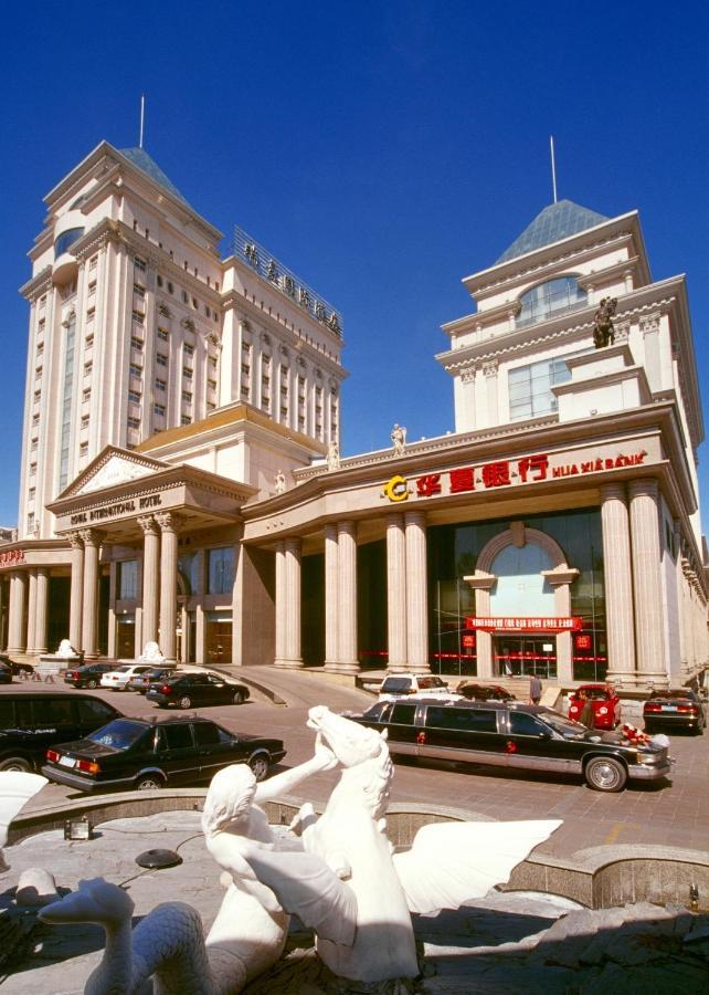 Royal International Hotel Urumqi Exterior photo